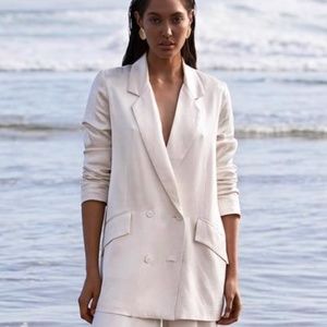 NEW WITH TAGS- LA LUNE DOUBLE BREASTED BLAZER - CREAM